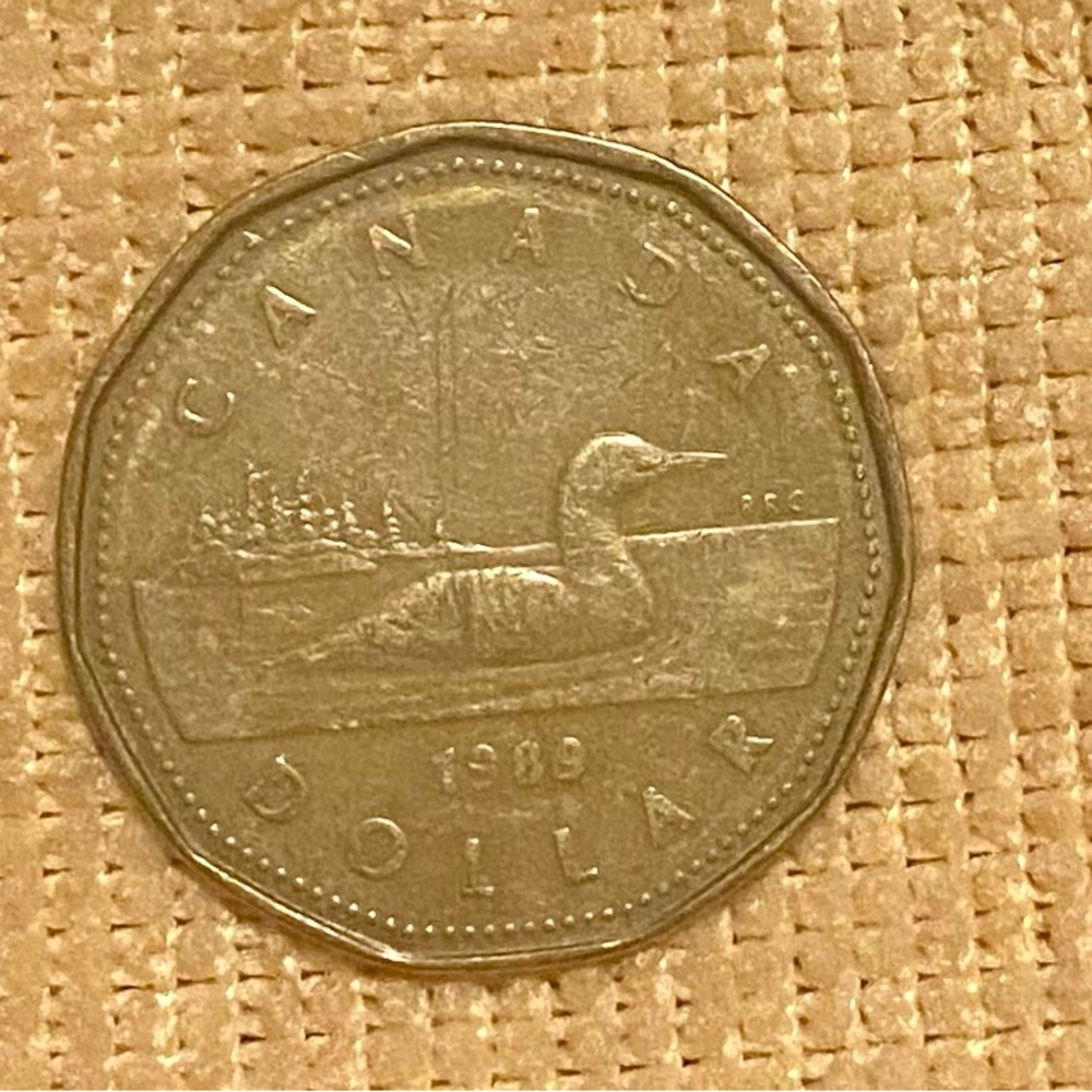 5 Canadian coins that are old or vintage, and are rare. Are great for collectors